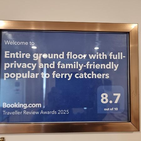 Entire Ground Floor With Full-Privacy And Family-Friendly Popular To Ferry Catchers Wellington Luaran gambar