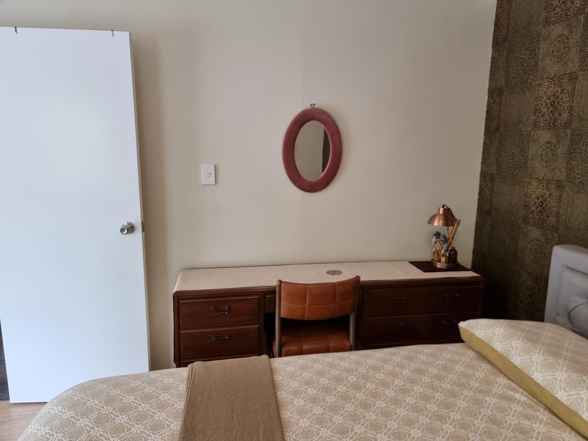 Entire Ground Floor With Full-Privacy And Family-Friendly Popular To Ferry Catchers Wellington Luaran gambar