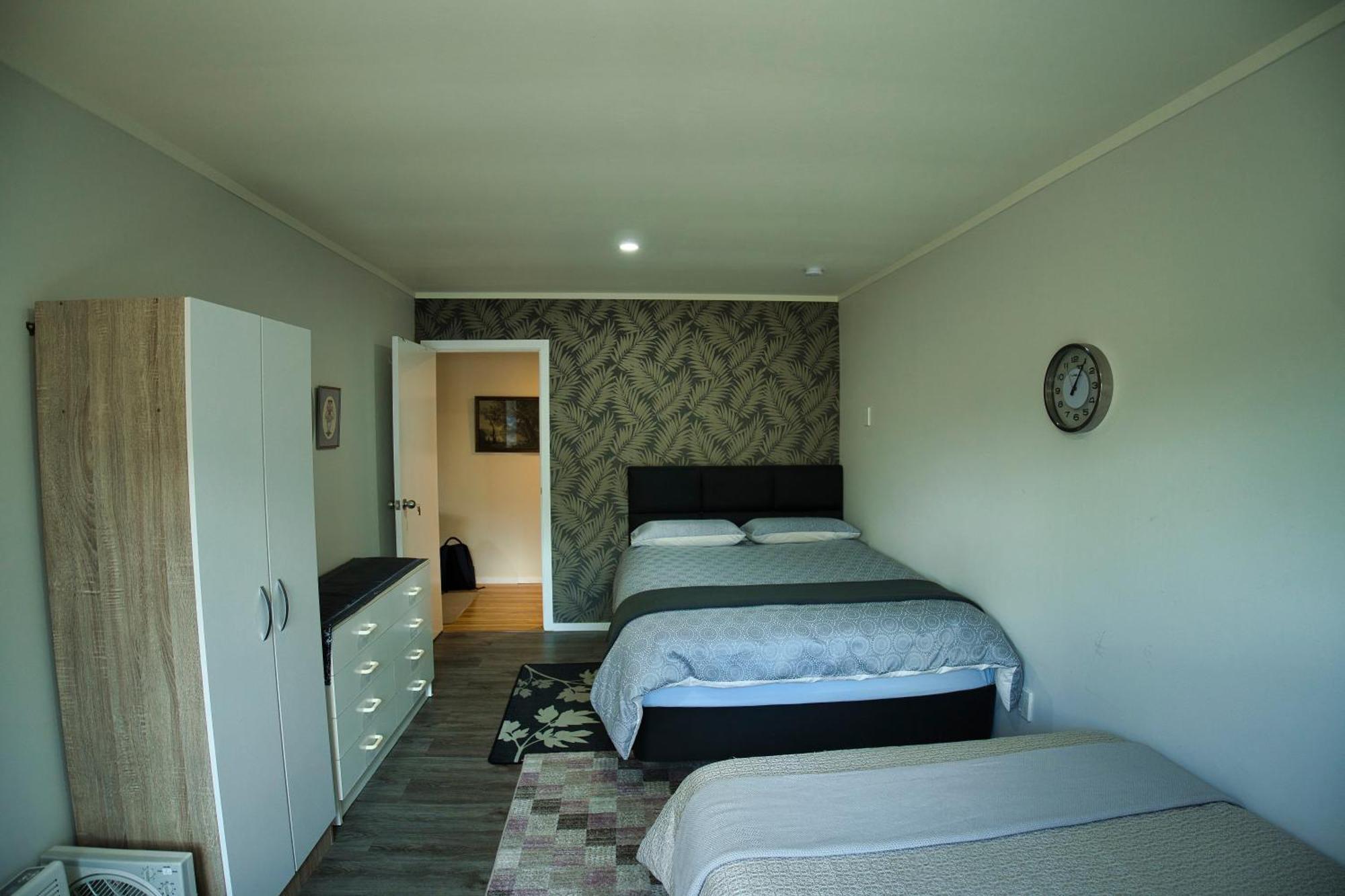 Entire Ground Floor With Full-Privacy And Family-Friendly Popular To Ferry Catchers Wellington Luaran gambar