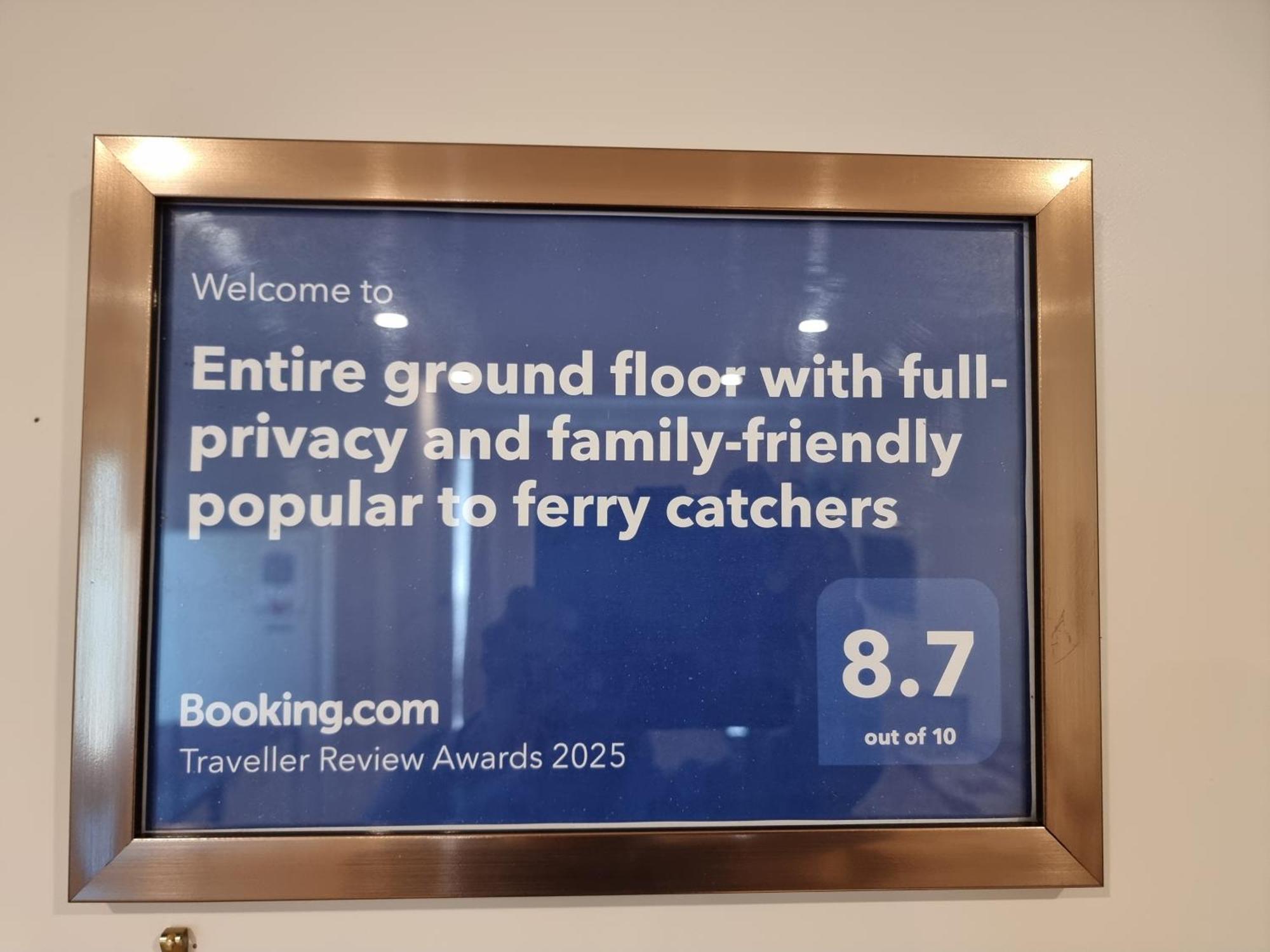 Entire Ground Floor With Full-Privacy And Family-Friendly Popular To Ferry Catchers Wellington Luaran gambar